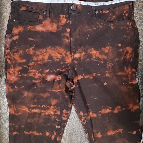 Gloria Vanderbilt Reverse Dye Distressed Pants Size 10 - Picture 2 of 8